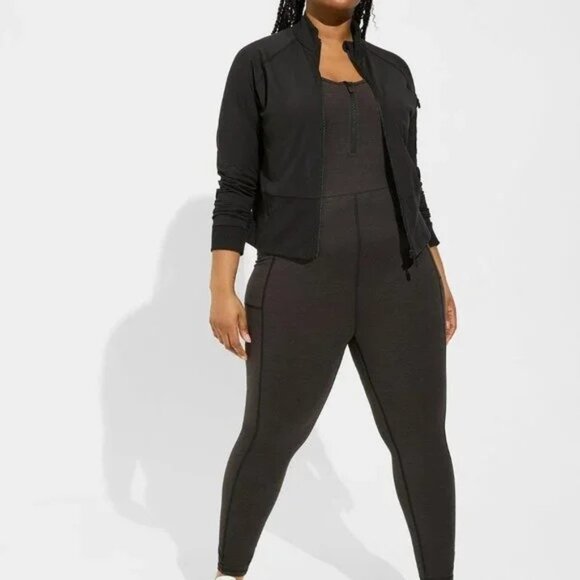 Torrid Womens Super Soft Black Performance Jersey Knit Funnel Neck Zip Jacket 1X - Picture 3 of 8